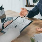 Jaka jest procedura na uzyskanie odszkodowanie za wypadek w pracy i samochodowy w UK